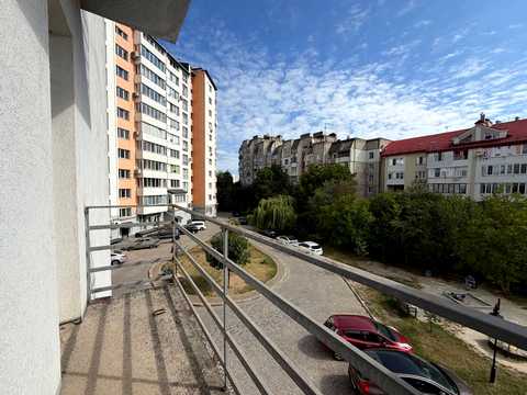 квартира за адресою Івана Миколайчука вул., 6