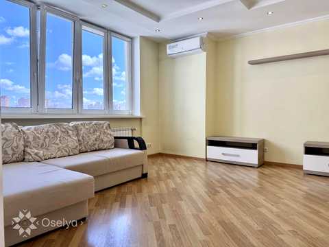 квартира за адресою Срібнокільська вул., 1
