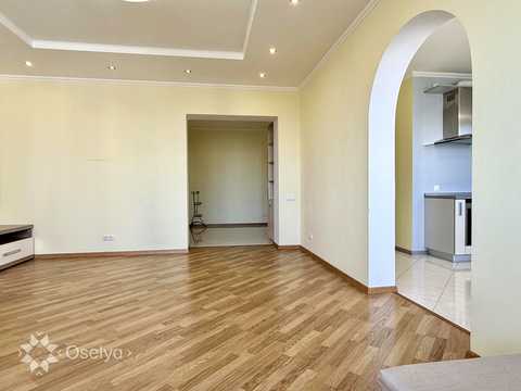 квартира за адресою Срібнокільська вул., 1