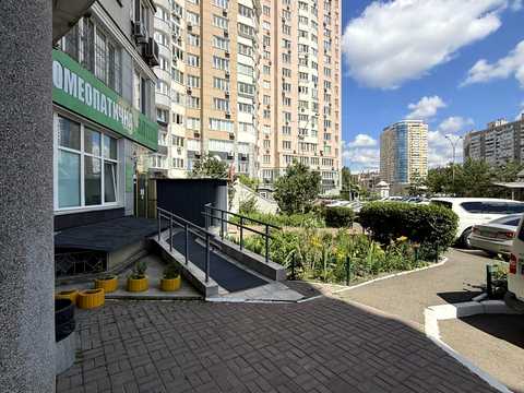 квартира за адресою Срібнокільська вул., 1