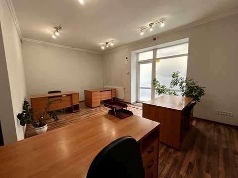 комерційна за адресою Івана Франка вул., 36
