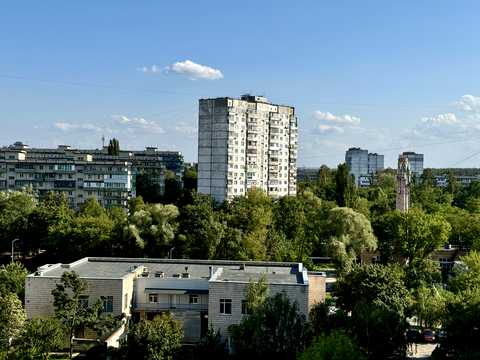 квартира за адресою Прилужна вул., 10