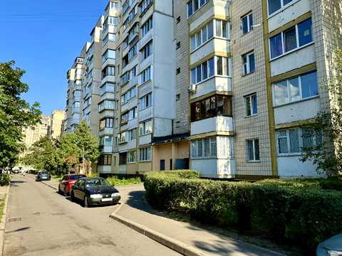 квартира за адресою Прилужна вул., 10