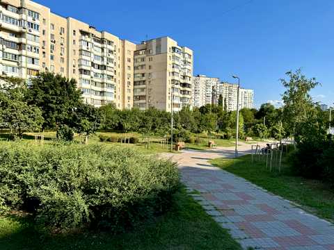 квартира за адресою Прилужна вул., 10