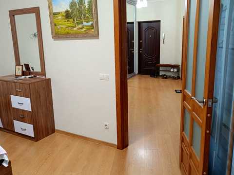 квартира за адресою Срібнокільська вул., 12