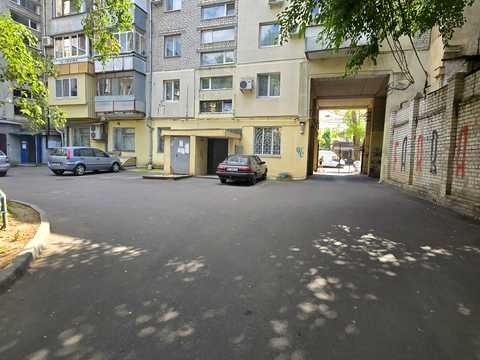 коммерческая по адресу Соборная ул. (Советская), 3
