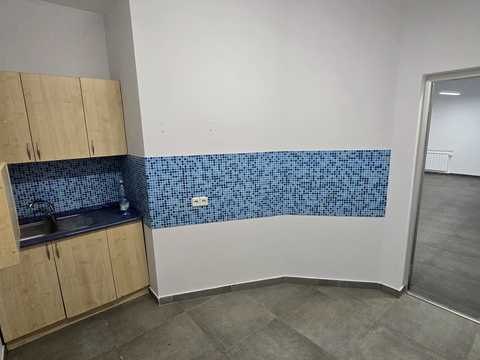 коммерческая по адресу Соборная ул. (Советская), 3