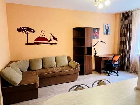 квартира за адресою Регенераторна вул., 4 к5