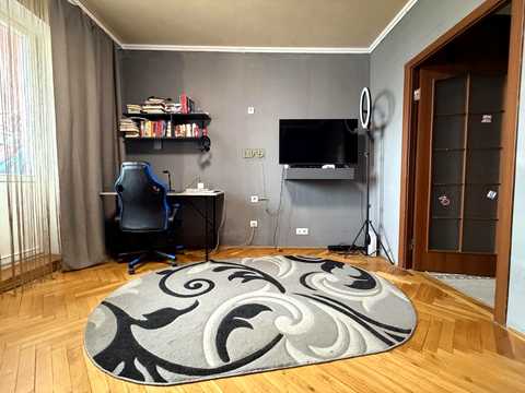 квартира за адресою Коломийська вул., 4