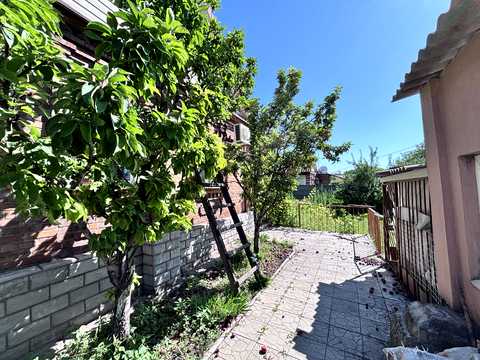 дом по адресу Олеся Гончара ул. (Новгородська), 11