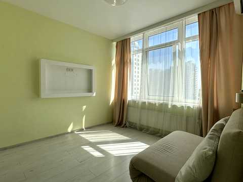 квартира за адресою Перлинна вул., 7