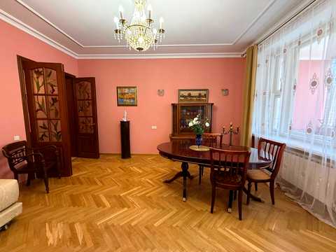 квартира по адресу Виноградный пер., 4