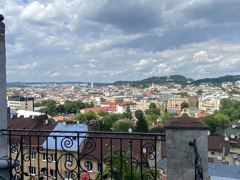 квартира за адресою Кардинала Гузара вул. (Толстого Льва), 3