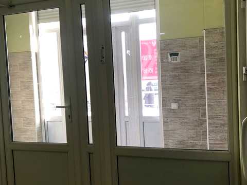комерційна за адресою Вінстона Черчилля вул. (Червоноткацька), 43