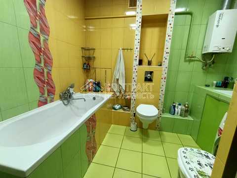 квартира за адресою Олександра Олеся вул. (Сергія Єсеніна), 21