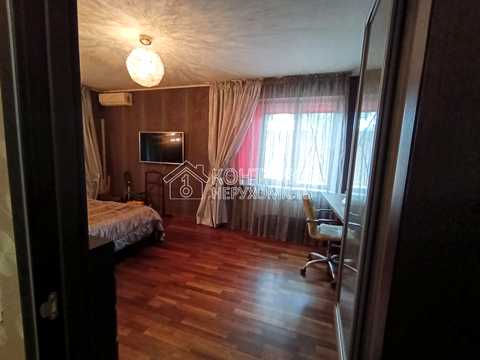 квартира за адресою Олександра Олеся вул. (Сергія Єсеніна), 21