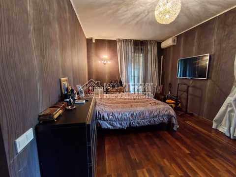 квартира за адресою Олександра Олеся вул. (Сергія Єсеніна), 21