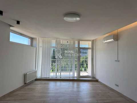 дом по адресу Зверинецкая ул.