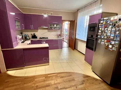 будинок за адресою Польова вул.