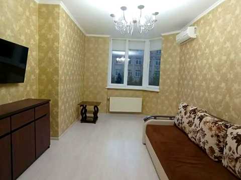 квартира за адресою Андрія Малишка вул. (Льва Толстого), 102