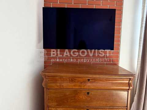 квартира за адресою Кирило-Мефодіївська вул., 2