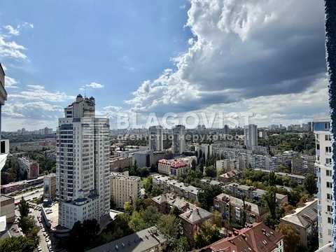 квартира за адресою Кирило-Мефодіївська вул., 2