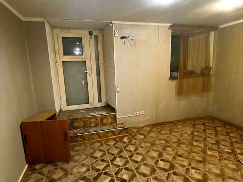 комерційна за адресою Садова вул., 14