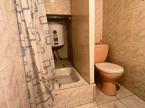 комерційна за адресою Садова вул., 14