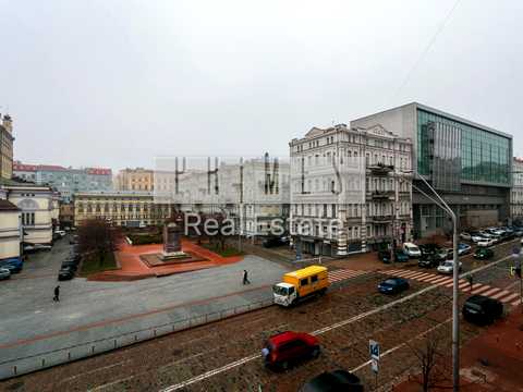 комерційна за адресою Київ, Володимирська вул., 51/53
