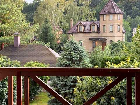 будинок за адресою Богатирська вул.