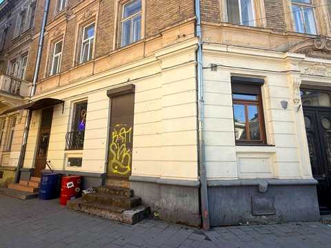 коммерческая по адресу Пекарская ул., 34