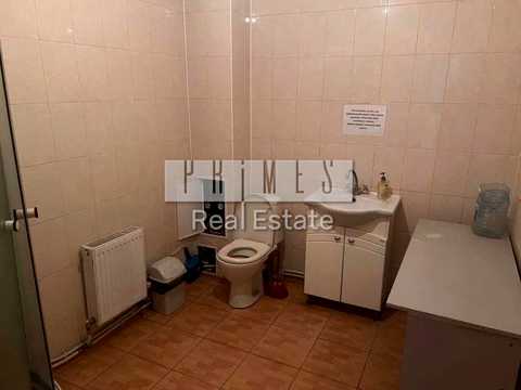 комерційна за адресою Соборна вул., 45