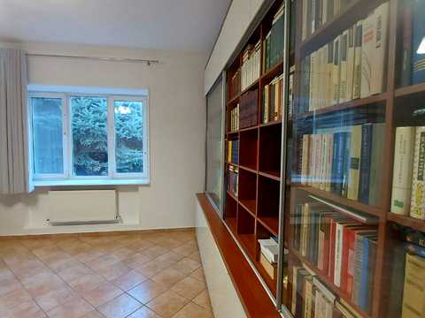 будинок за адресою Пілотна вул.