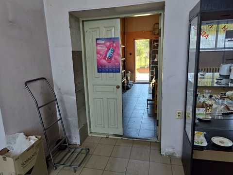 коммерческая по адресу Крайня ул., 21