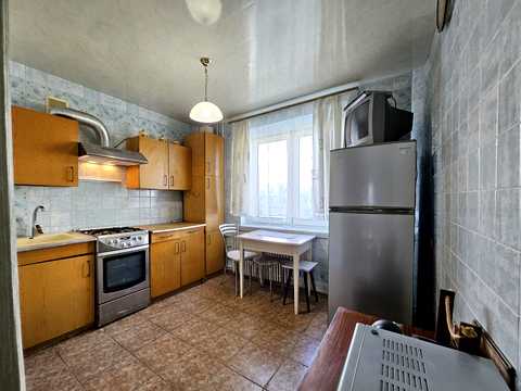 квартира за адресою Електровозна вул., 17а