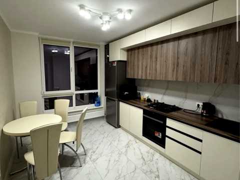 квартира по адресу Степана Бандери ул., 15