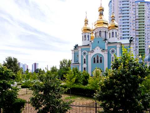 комерційна за адресою Юрія Шумського вул., 1-А
