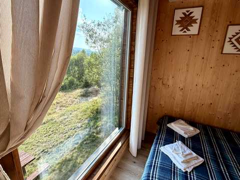 комерційна за адресою Джерельна вул., 3б