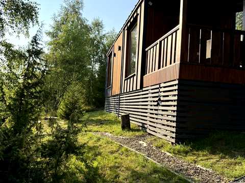 комерційна за адресою Джерельна вул., 3б