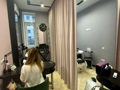 комерційна за адресою Генуезька вул., 1/1