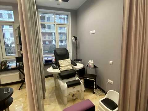 комерційна за адресою Генуезька вул., 1/1