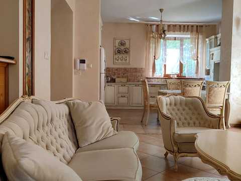 будинок за адресою с. Липини, Окружна вул.