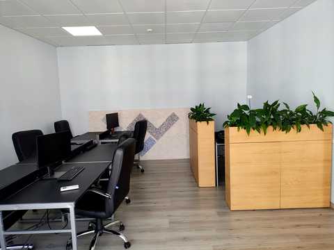комерційна за адресою Юлії Здановської вул. (Ломоносова), 73-В