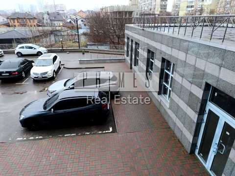 комерційна за адресою Миколи Ушакова вул., 1-Д