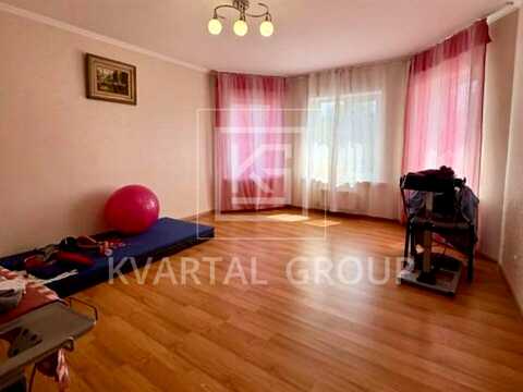 будинок за адресою Новаторів вул.