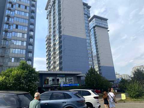 комерційна за адресою Дніпровська набережна вул., 14
