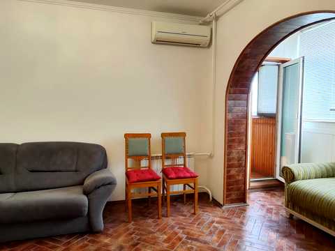 квартира за адресою Озерна вул., 24