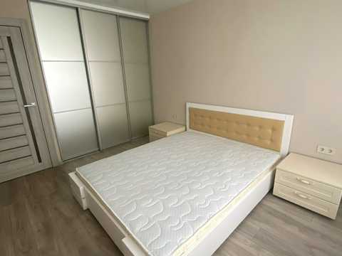 квартира за адресою Перемоги просп., 72