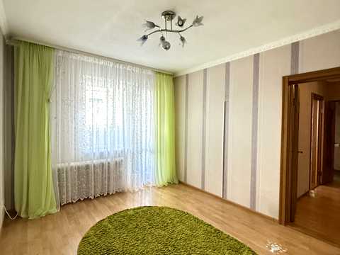 квартира за адресою Академіка Єфремова вул. (Командарма Уборевича), 4