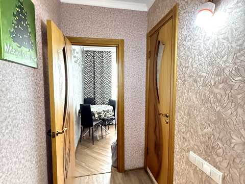 квартира за адресою Академіка Єфремова вул. (Командарма Уборевича), 4